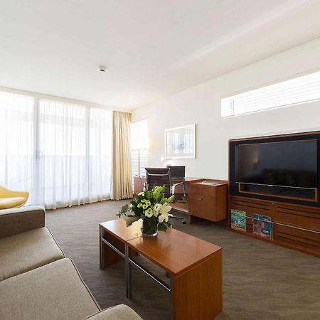 Novotel Canberra Eksteriør bilde