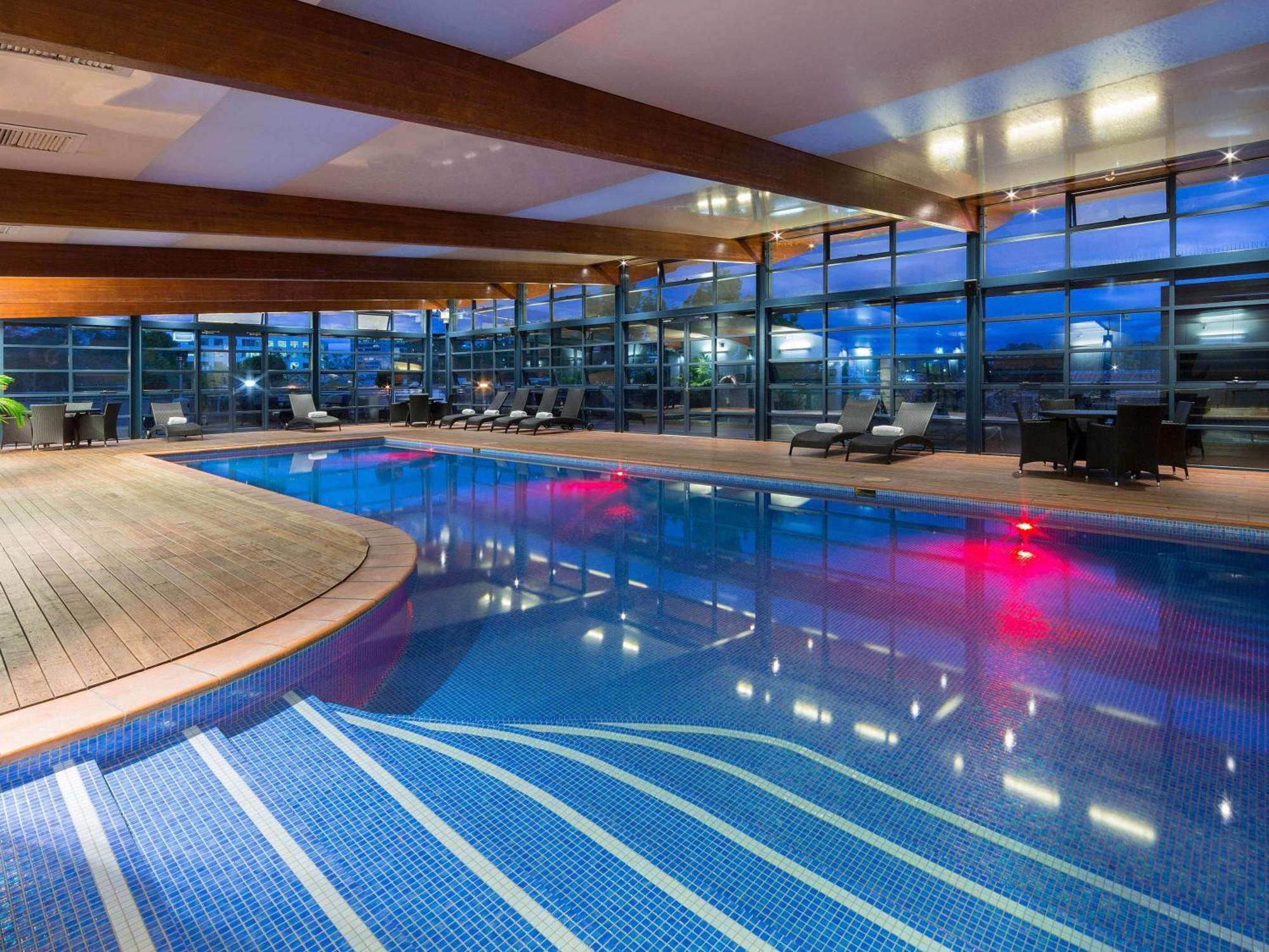 Novotel Canberra Eksteriør bilde