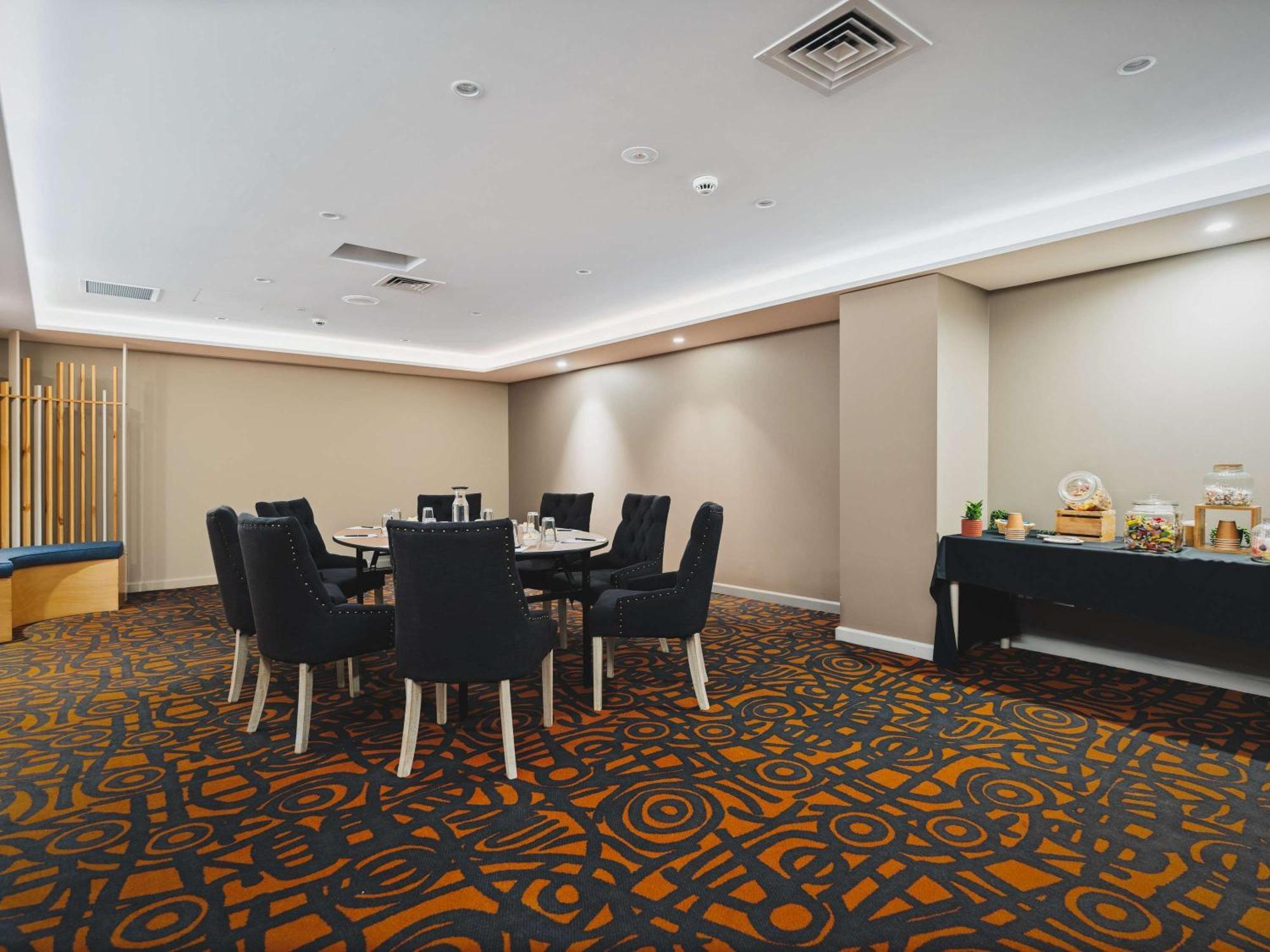 Novotel Canberra Eksteriør bilde